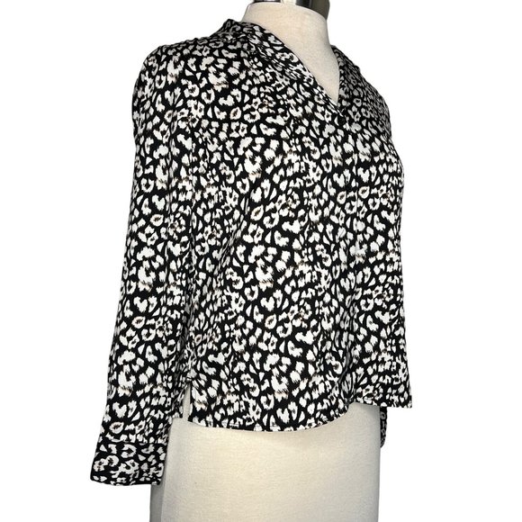Banana Republic blouse petite XS Leopard black white long sleeve V-neck button f - Picture 7 of 14